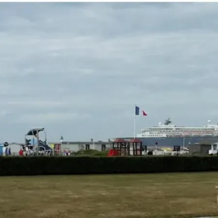 Front De Mer- Standing 1 Διαμέρισμα *