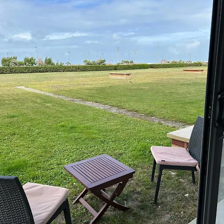 Front De Mer- Standing 1 Chambre Apartment